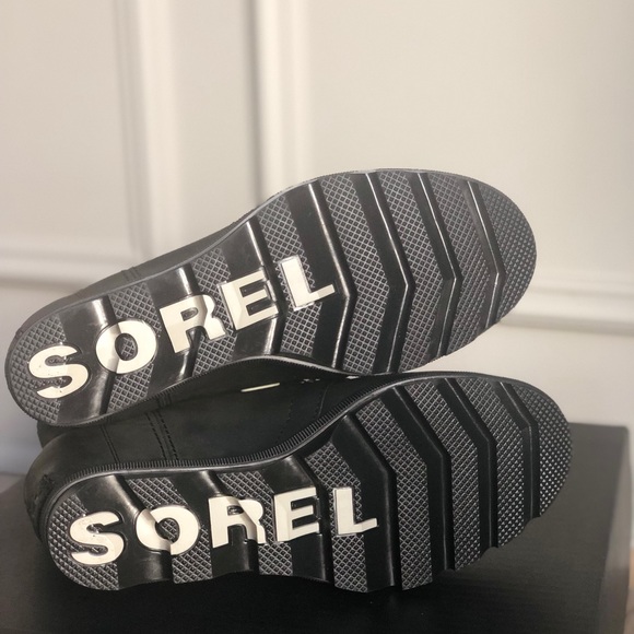 SOREL Joan of Arctic ll Wedge Black Boots - Picture 5 of 5